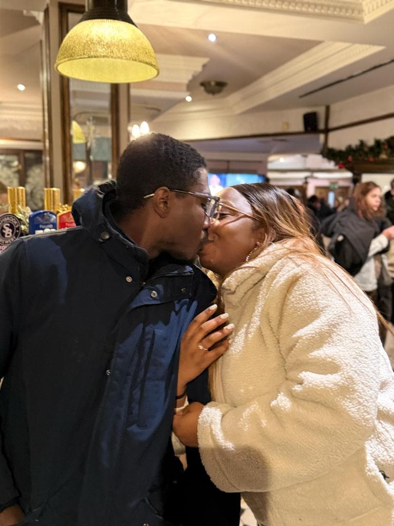 A kiss